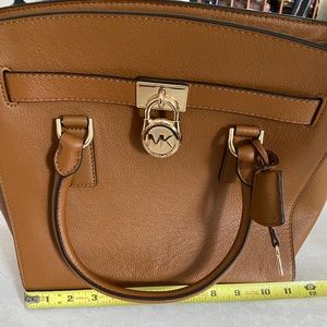 Michael Kors Bag Brown NWOT Hamilton?